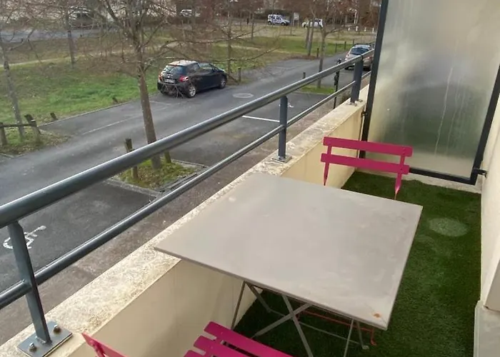 Apartment Le Dolto Bright For 4 People Poitiers