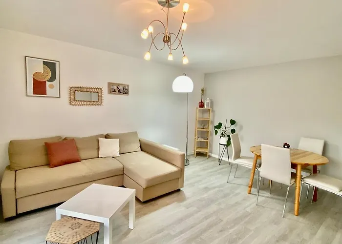 Apartment Le Dolto Bright For 4 People